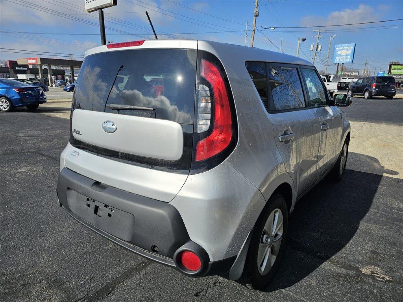 2014 Silver /Black Kia Soul (KNDJN2A29E7) with an 1.6l I-4 DI Dohc Cvvt 1.6 engine, Auto transmission, located at 4163 Bardstown Rd, Louisville, KY, 40218, (502) 266-7677, 38.189991, -85.642418 - The 2014 Soul comes in three trims. The base features a 1.6-liter four-cylinder engine with either a six-speed manual or automatic transmission. The Plus and top-of-the-line Exclaim come with a more powerful 2.0-liter and only with the automatic. I drove both the Plus and the Exclaim. - Photo #5