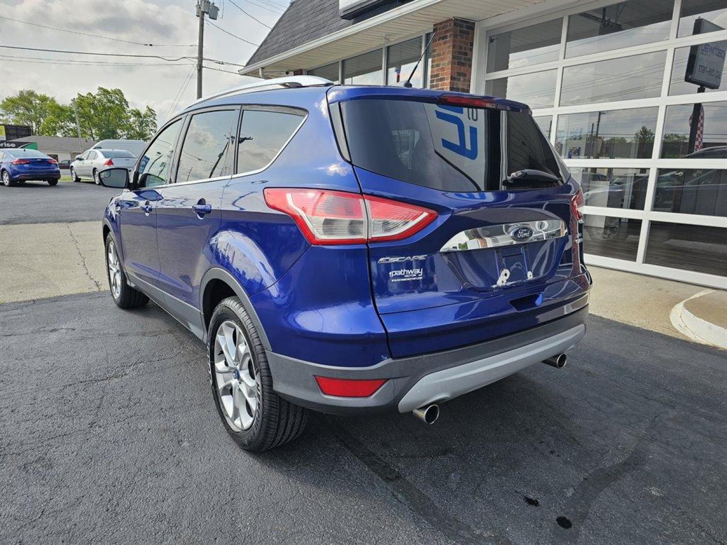 2013 Blue /Black Ford Escape (1FMCU9HX5DU) with an 1.6l I-4 DI Dohc TC Ecobt engine, Auto transmission, located at 4163 Bardstown Rd, Louisville, KY, 40218, (502) 266-7677, 38.189991, -85.642418 - Photo#4