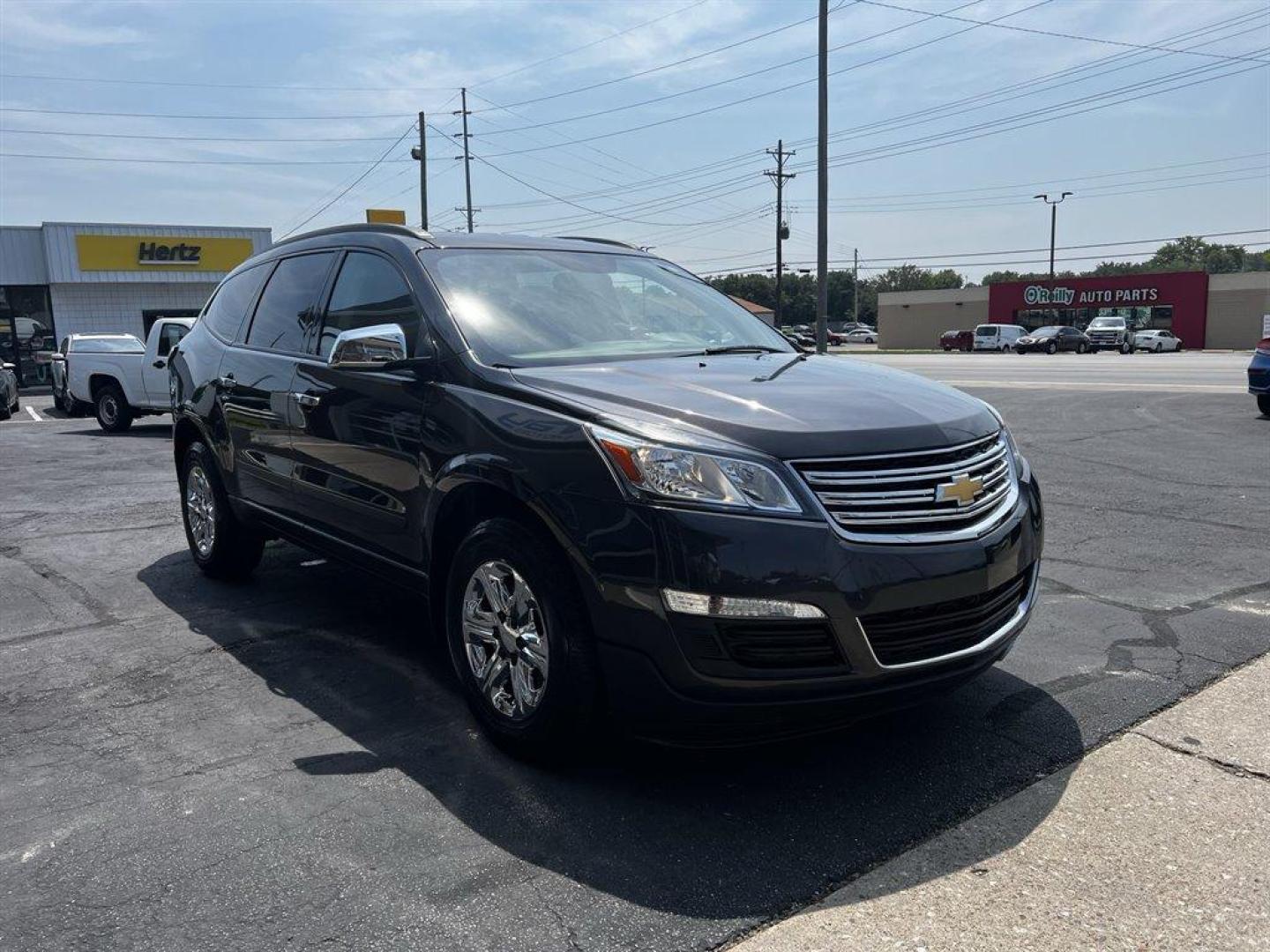 2017 Gray /Gray Chevrolet Traverse (1GNKVFED1HJ) with an 3.6l V6 DI Dohc 3.6l engine, Auto transmission, located at 4163 Bardstown Rd, Louisville, KY, 40218, (502) 266-7677, 38.189991, -85.642418 - Photo#2