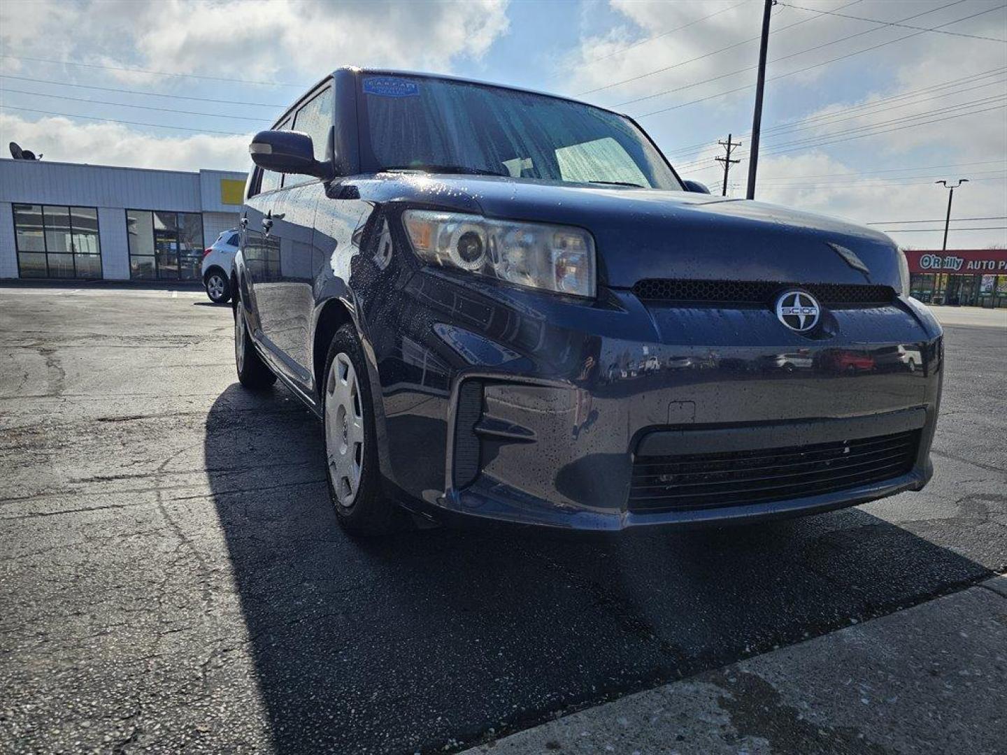2011 Blue /Black Scion xB (JTLZE4FE6B1) with an 2.4l I-4 EFI Dohc 2.4l engine, Auto transmission, located at 4163 Bardstown Rd, Louisville, KY, 40218, (502) 266-7677, 38.189991, -85.642418 - Photo#3