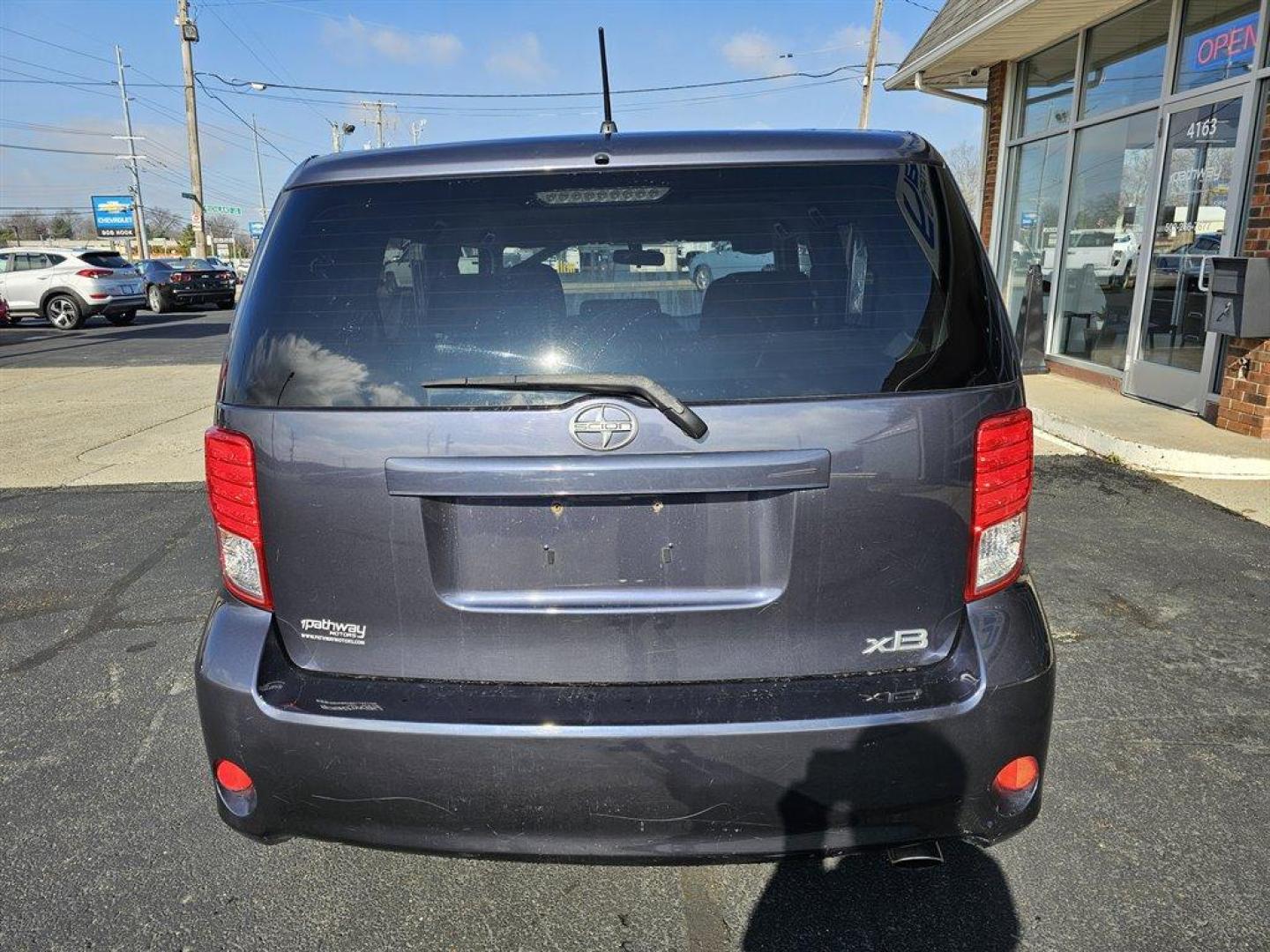 2011 Blue /Black Scion xB (JTLZE4FE6B1) with an 2.4l I-4 EFI Dohc 2.4l engine, Auto transmission, located at 4163 Bardstown Rd, Louisville, KY, 40218, (502) 266-7677, 38.189991, -85.642418 - Photo#6