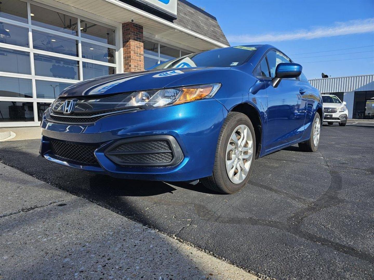 2015 Blue /Black Honda Civic (2HGFG3B56FH) with an 1.8l I-4 MPI Sohc 1.8l engine, Auto transmission, located at 4163 Bardstown Rd, Louisville, KY, 40218, (502) 266-7677, 38.189991, -85.642418 - Photo#0