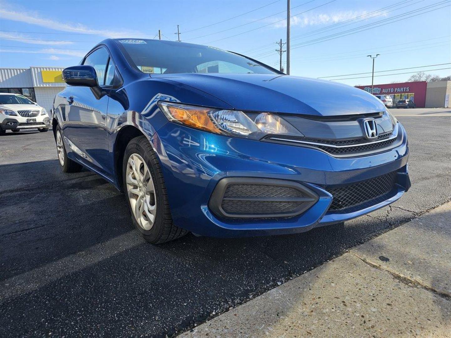 2015 Blue /Black Honda Civic (2HGFG3B56FH) with an 1.8l I-4 MPI Sohc 1.8l engine, Auto transmission, located at 4163 Bardstown Rd, Louisville, KY, 40218, (502) 266-7677, 38.189991, -85.642418 - Photo#3