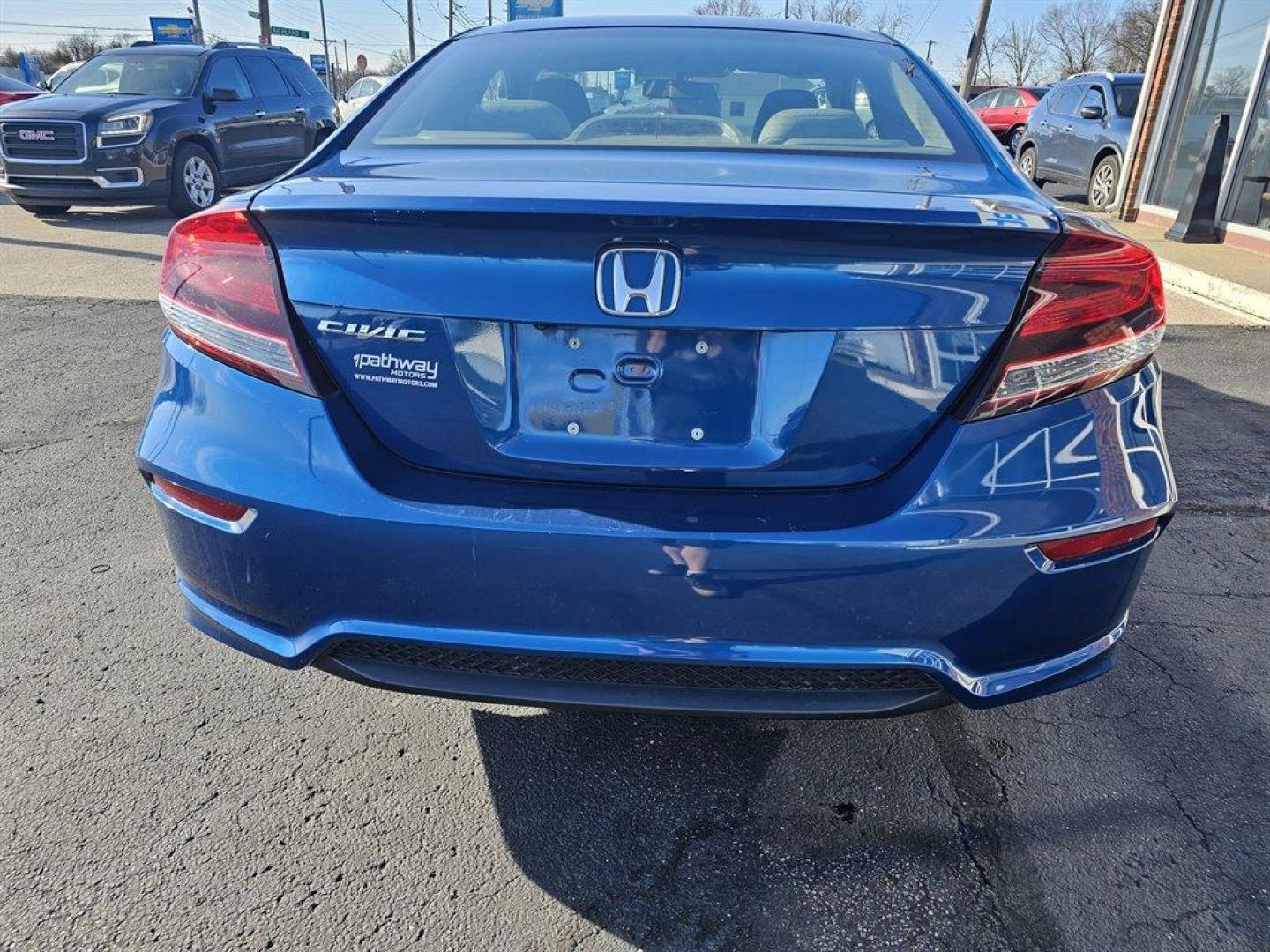 2015 Blue /Black Honda Civic (2HGFG3B56FH) with an 1.8l I-4 MPI Sohc 1.8l engine, Auto transmission, located at 4163 Bardstown Rd, Louisville, KY, 40218, (502) 266-7677, 38.189991, -85.642418 - Photo#6