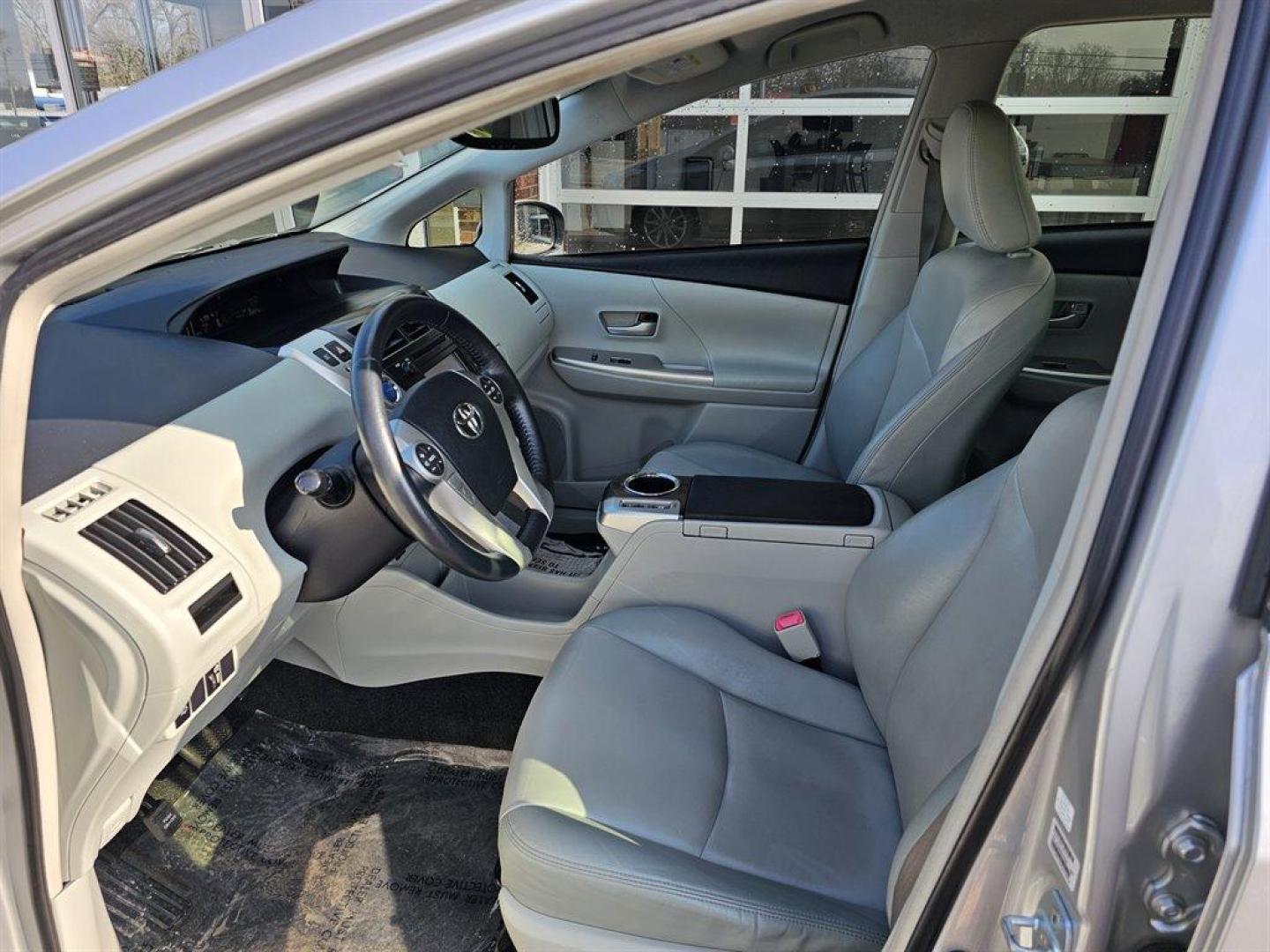 2013 Silver /Gray Toyota Prius V (JTDZN3EU8D3) with an 1.8l I-4 EFI Dohc Hybrid engine, Auto transmission, located at 4163 Bardstown Rd, Louisville, KY, 40218, (502) 266-7677, 38.189991, -85.642418 - Photo#11