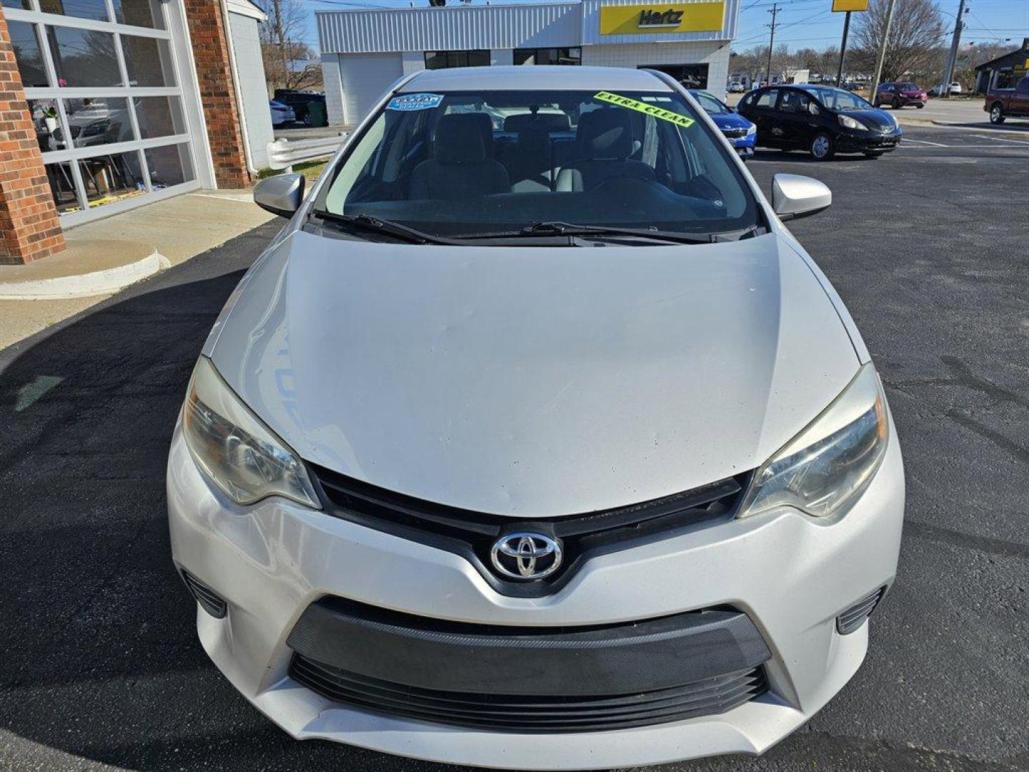 2015 Silver /Gray Toyota Corolla (2T1BURHE9FC) with an 1.8l I-4 EFI Dohc 1.8l engine, Auto transmission, located at 4163 Bardstown Rd, Louisville, KY, 40218, (502) 266-7677, 38.189991, -85.642418 - Photo#2