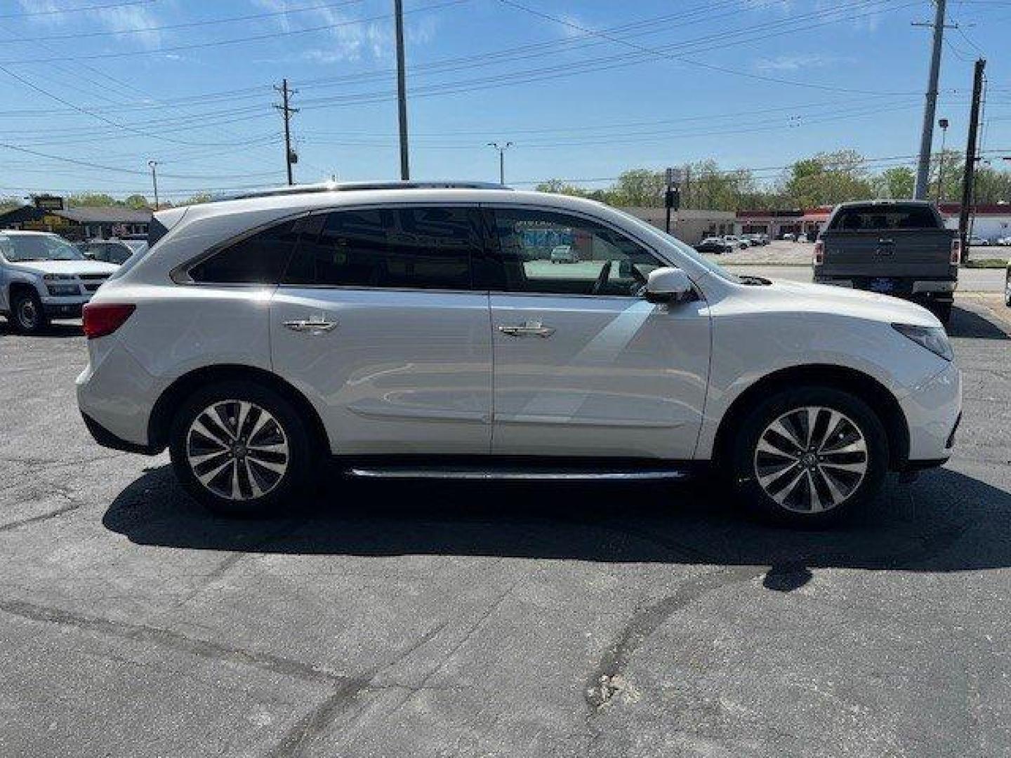 2014 White /Gray Acura MDX (5FRYD4H45EB) with an 3.5l V6 DI Sohc 3.5l engine, Auto transmission, located at 4163 Bardstown Rd, Louisville, KY, 40218, (502) 266-7677, 38.189991, -85.642418 - Photo#3